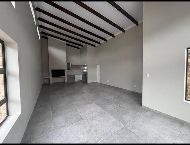 3 BEDROOM TOWNHOUSE FOR SALE IN DANA BAY